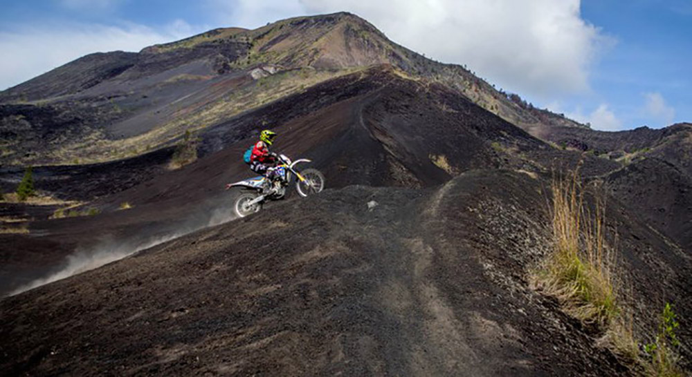 volcano-dirt-bike